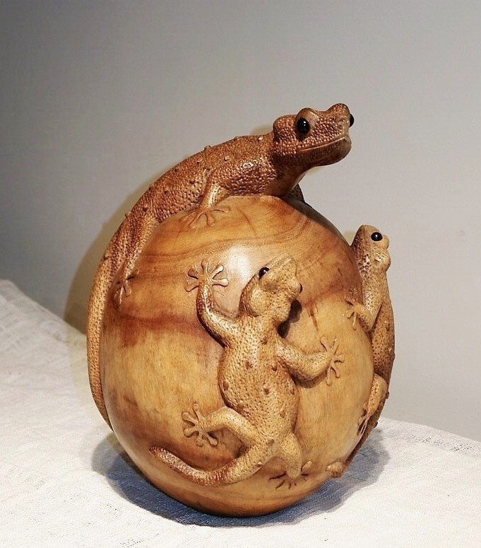 Hand Carved Gecko Wood Carving